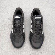 adidas Adiracer 低帮复古休闲赛车风休闲鞋产品概述adidas Adiracer 2026 adidas Adiracer 低帮复古休闲赛车风休闲鞋产品概述adidas Adiracer 2026