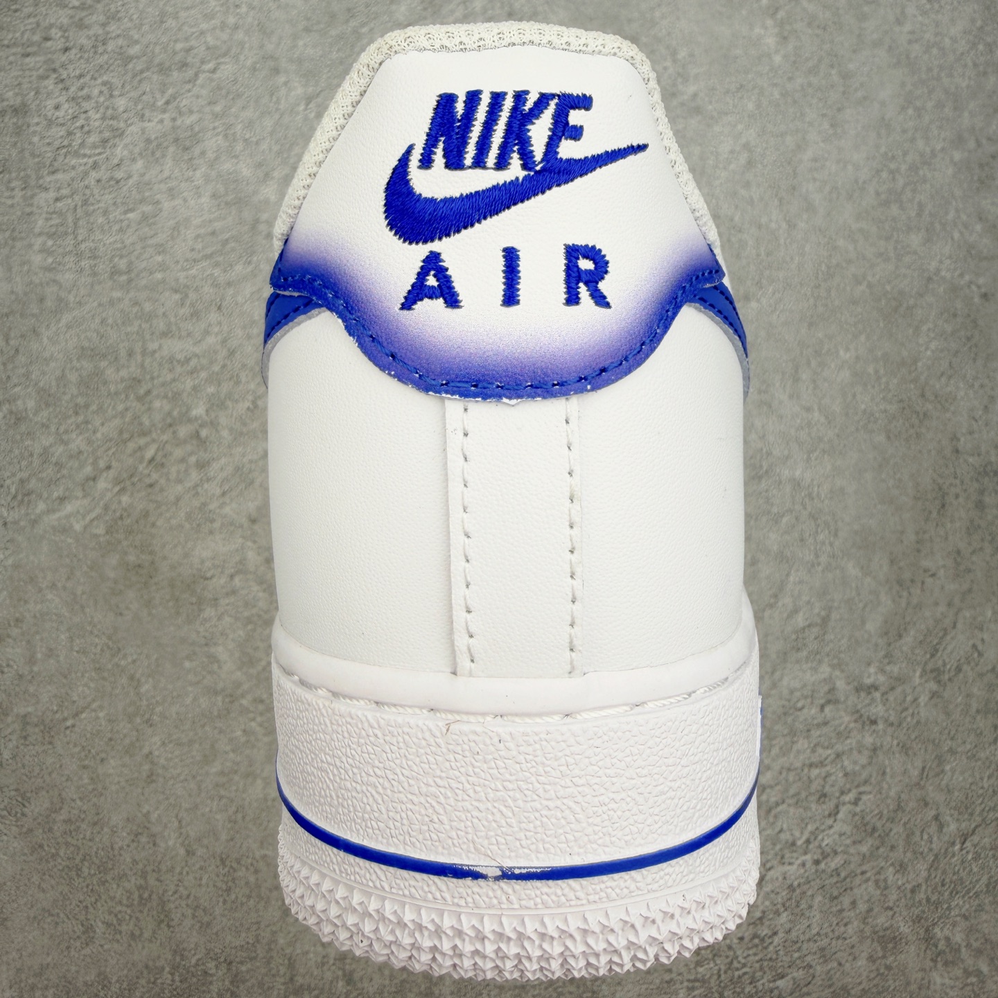 NK Air Force 1´07 Low 空军一号百搭休闲运动板鞋 DIY得物定制配色 柔软、弹性十足