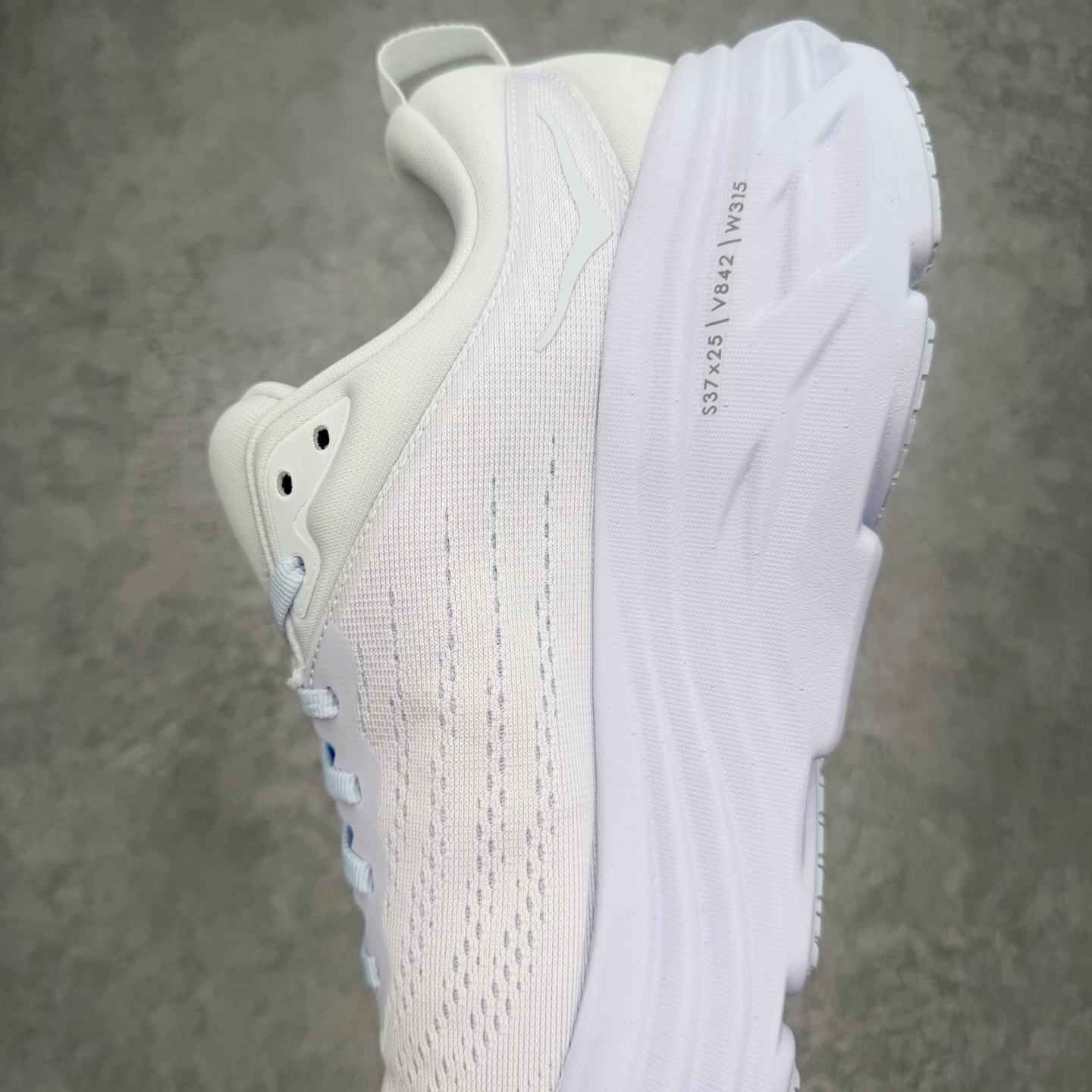 ＃HK纯原 HOKA ONE ONE Bondi 8 专业性能减震公路跑步鞋 美国特供批次 轻盈透气的针