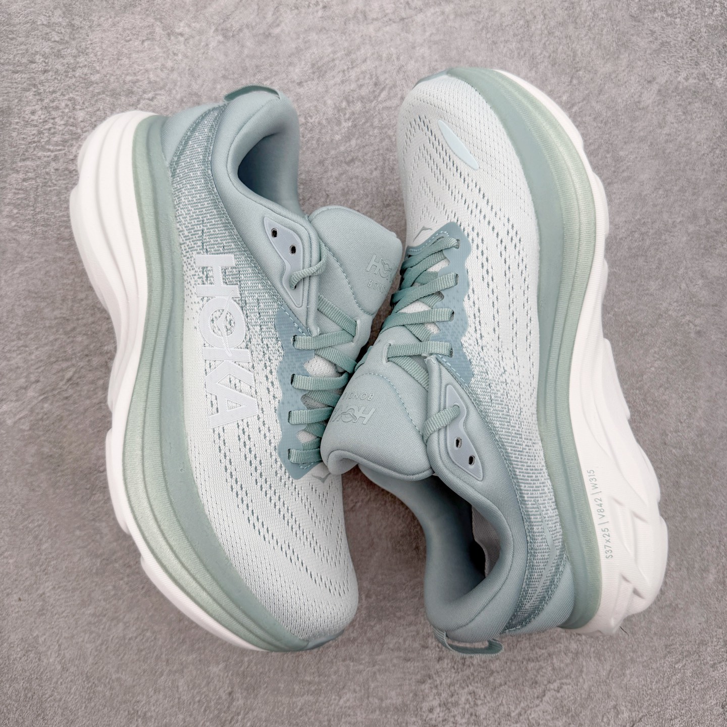 ＃HK纯原 HOKA ONE ONE Bondi 8 专业性能减震公路跑步鞋 美国特供批次 轻盈透气的针