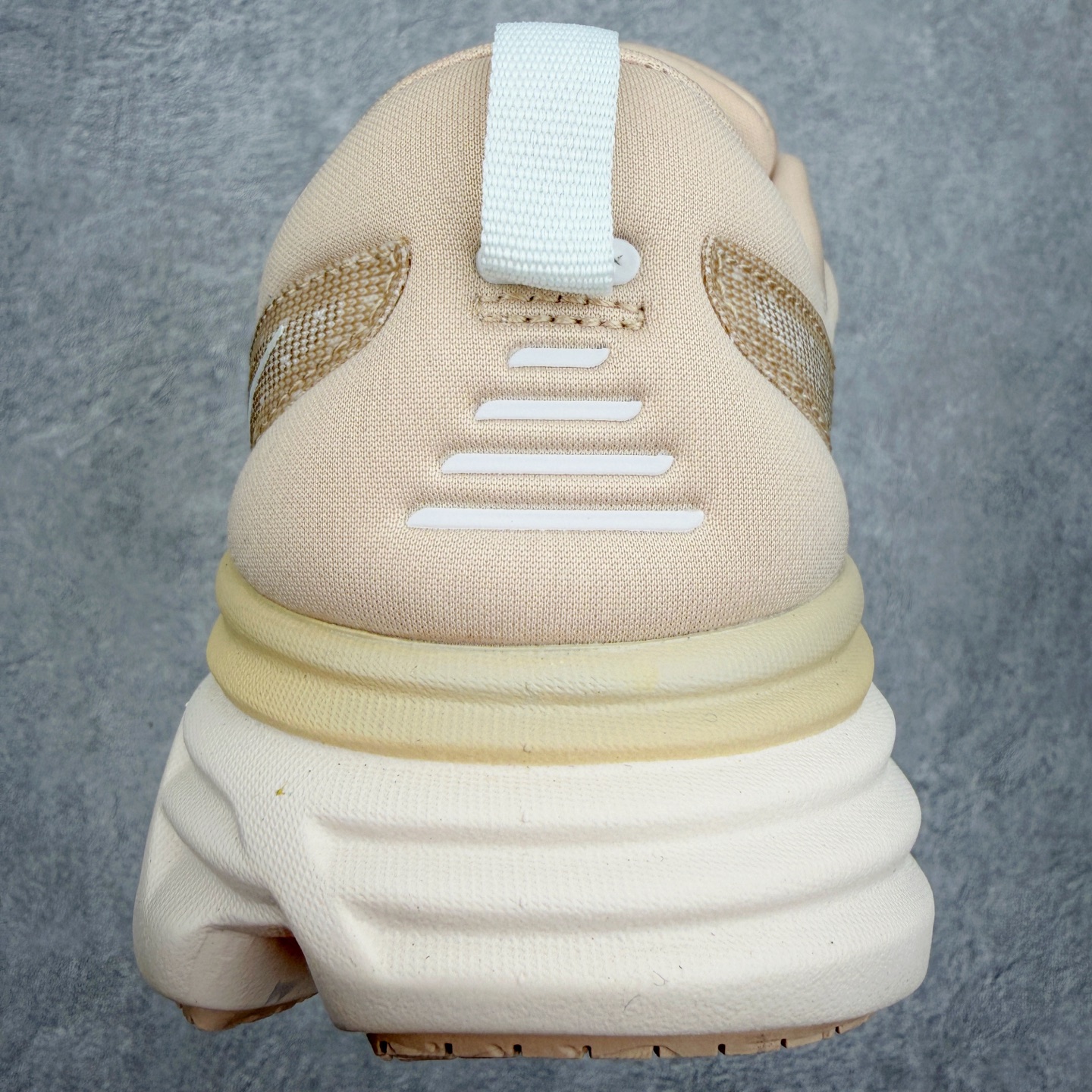 ＃HK纯原 HOKA ONE ONE Bondi 8 专业性能减震公路跑步鞋 美国特供批次 轻盈透气的针