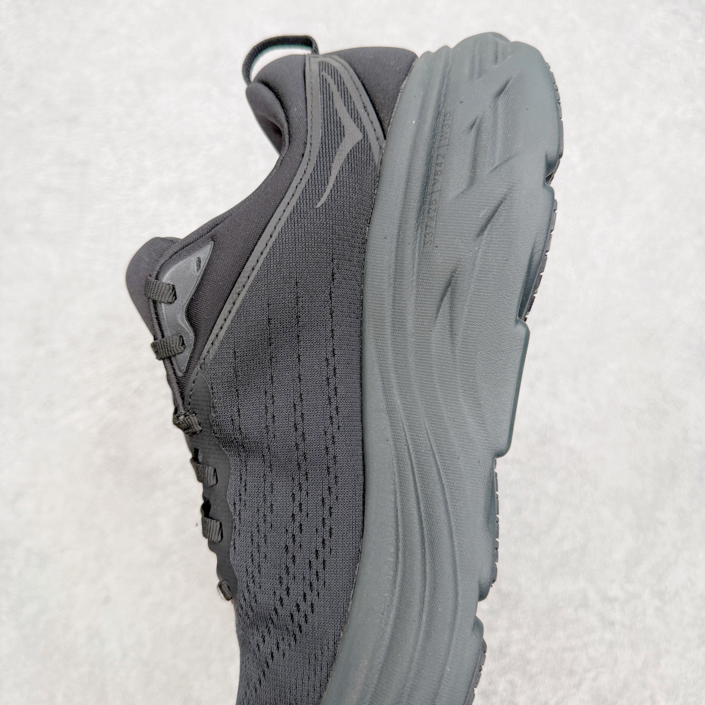 ＃HK纯原 HOKA ONE ONE Bondi 8 专业性能减震公路跑步鞋 美国特供批次 轻盈透气的针
