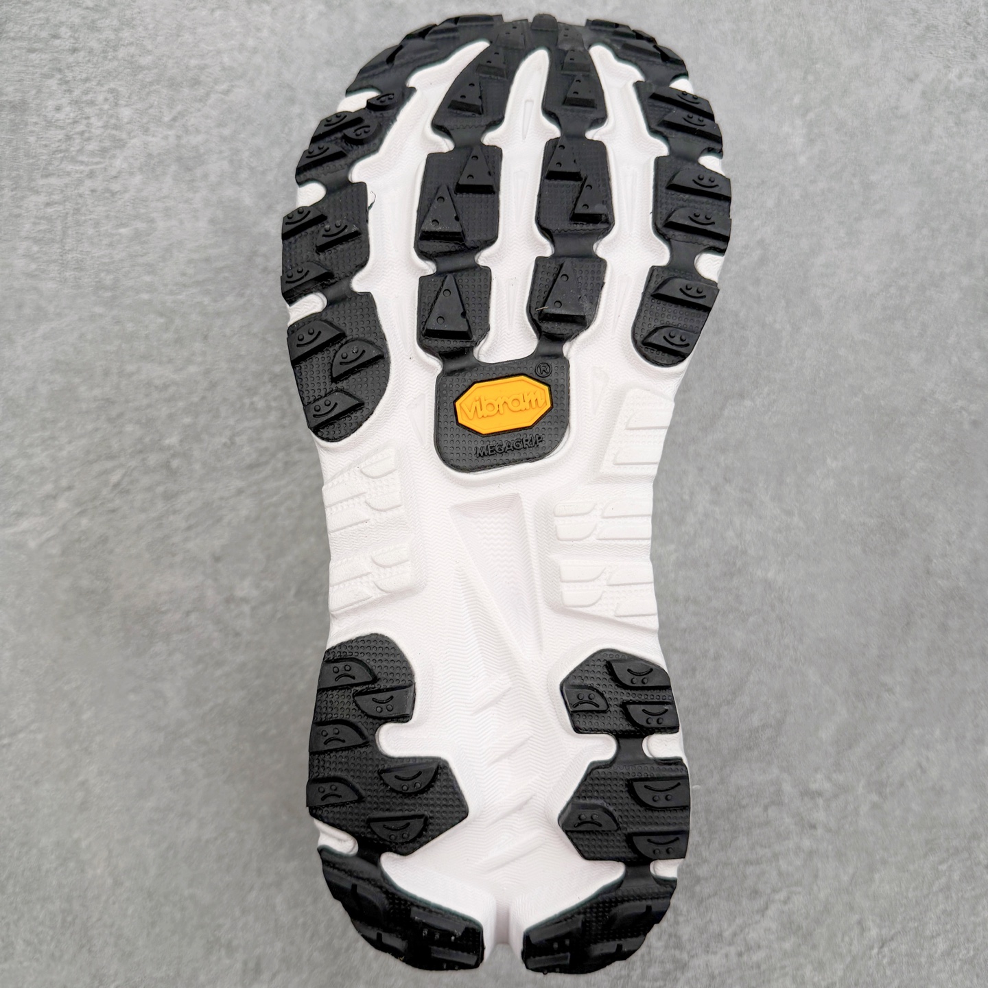 ＃HK纯原 HOKA ONE ONE Mafate X 玛法特专业性能减震公路跑步鞋 美国特供批次 轻盈