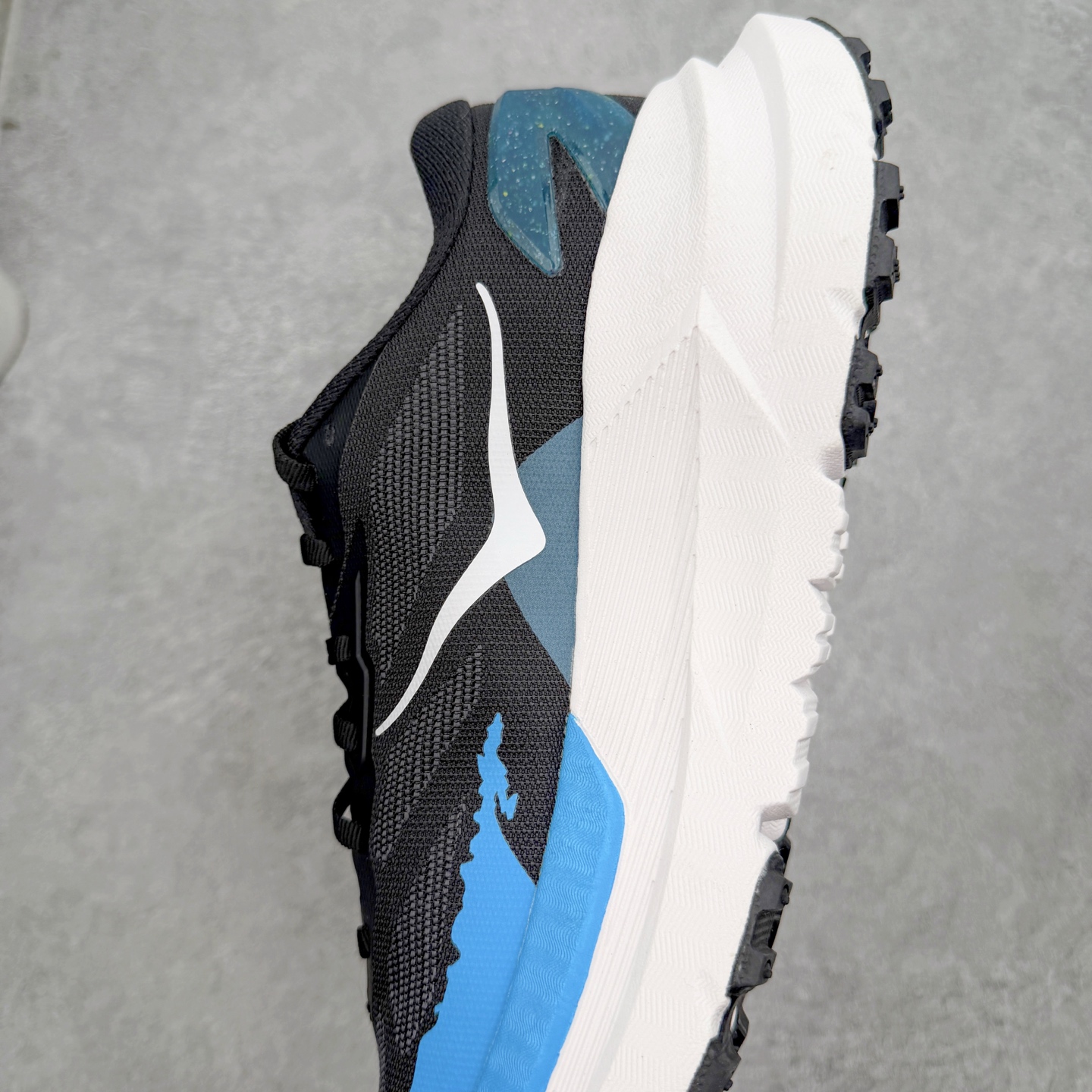 ＃HK纯原 HOKA ONE ONE Mafate X 玛法特专业性能减震公路跑步鞋 美国特供批次 轻盈