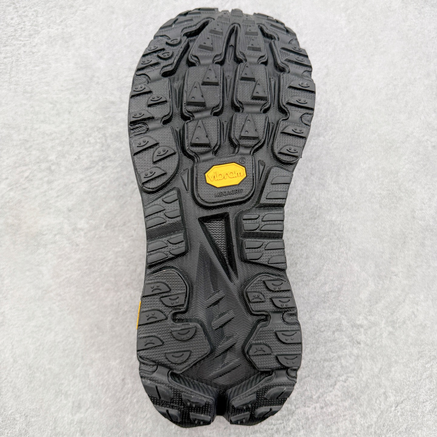 ＃HK纯原 HOKA ONE ONE Mafate X 玛法特专业性能减震公路跑步鞋 美国特供批次 轻盈