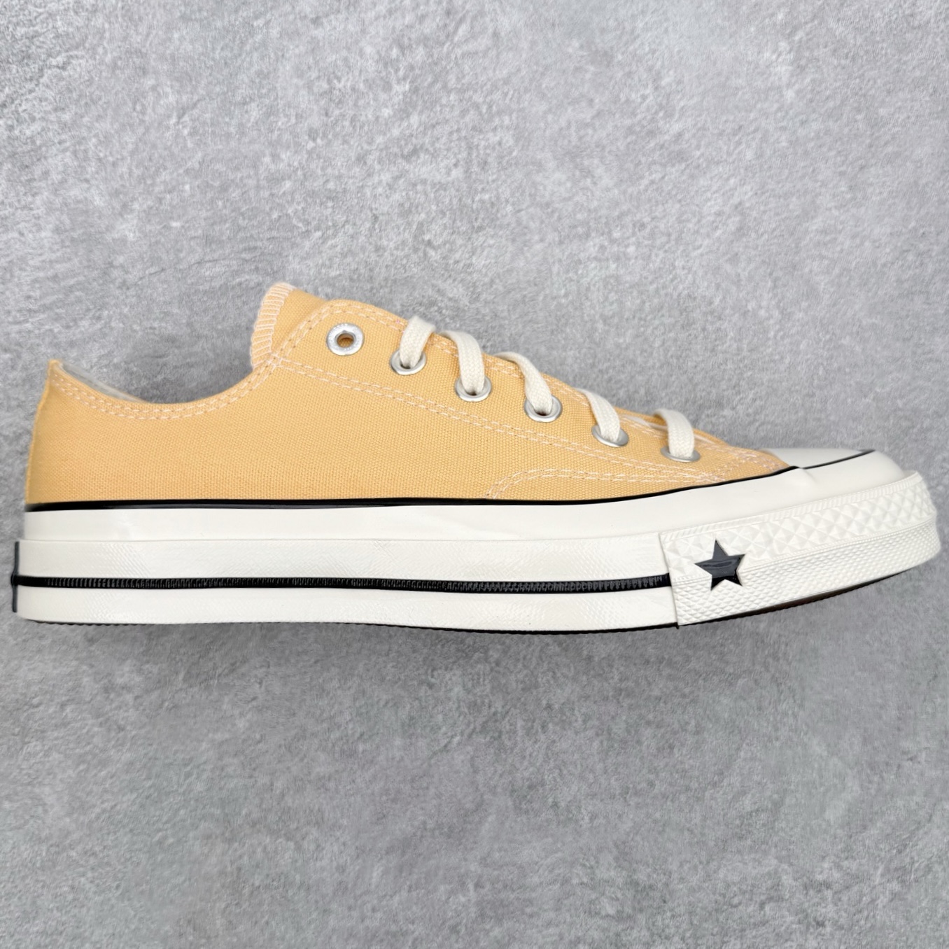 Converse CHUCK 70 X匡威松井犬艺术家合作款年度童趣联名 多巴胺撞色帆布鞋两款均以经典7