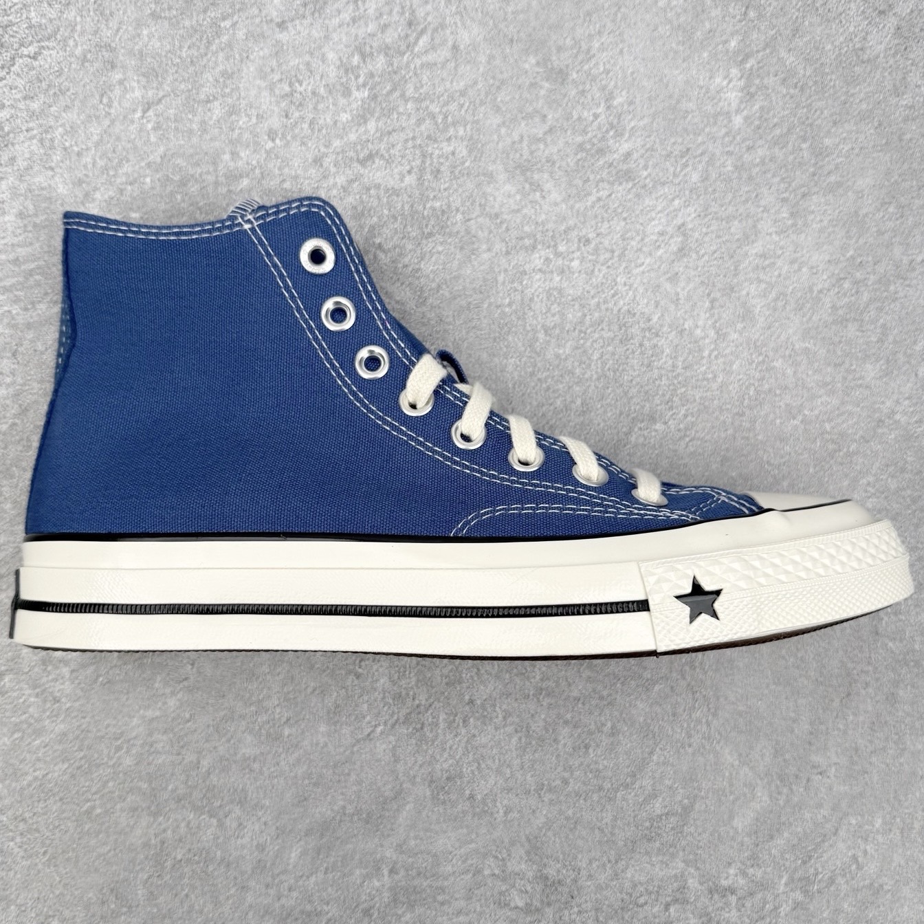 Converse CHUCK 70 X匡威松井犬艺术家合作款年度童趣联名 多巴胺撞色帆布鞋两款均以经典7