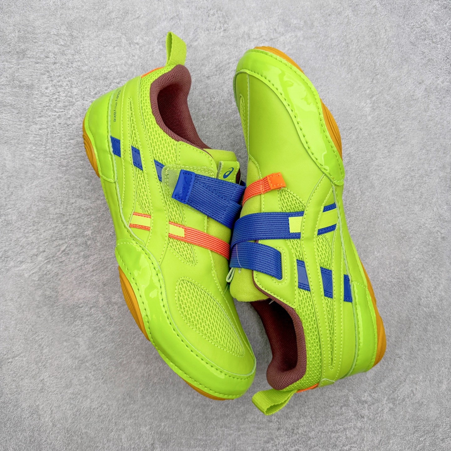 ASICS × ISSEY MIYAKE 亚瑟士三宅一生联名Hyper Taping魔术贴运动鞋产品概述