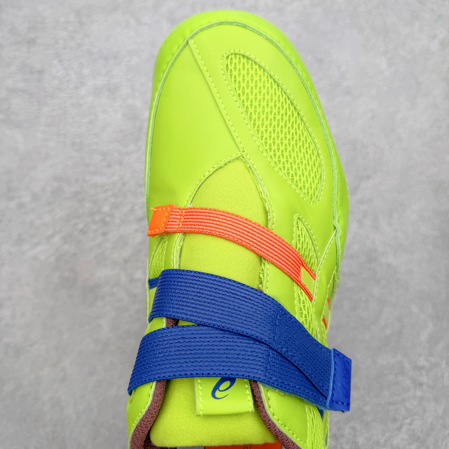ASICS × ISSEY MIYAKE 亚瑟士三宅一生联名Hyper Taping魔术贴运动鞋产品概述