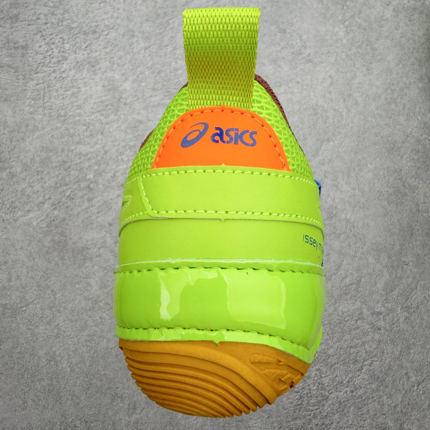 ASICS × ISSEY MIYAKE 亚瑟士三宅一生联名Hyper Taping魔术贴运动鞋产品概述