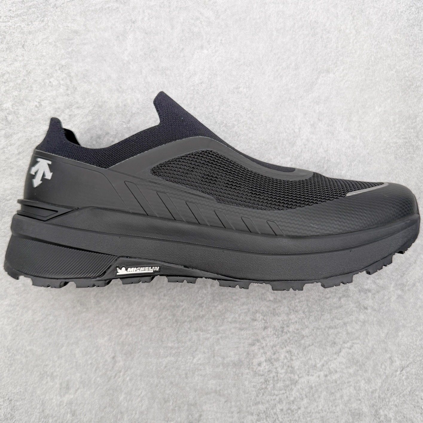 ＃HPDESCENTE迪桑特 ALLTERRAIN 81 MODULARIZE FK 一脚蹬轻户外跑鞋一