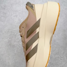 AD Adizero EVO SL ATR M 马拉松竞速专业跑鞋 CELERMESH针织网面非常轻薄 纤维间的缝隙很大 AD Adizero EVO SL ATR M 马拉松竞速专业跑鞋 CELERMESH针织网面非常轻薄 纤维间的缝隙很大