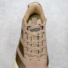 AD Adizero EVO SL ATR M 马拉松竞速专业跑鞋 CELERMESH针织网面非常轻薄 纤维间的缝隙很大 AD Adizero EVO SL ATR M 马拉松竞速专业跑鞋 CELERMESH针织网面非常轻薄 纤维间的缝隙很大