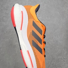 #RS纯原福利‼️ AD SolarGlide Boost 爆米花稳定缓震训练跑鞋 产品概述 SolarGlide系列是 #RS纯原福利‼️ AD SolarGlide Boost 爆米花稳定缓震训练跑鞋 产品概述 SolarGlide系列是
