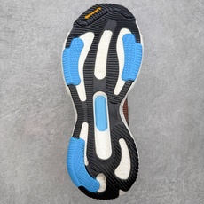 #RS纯原福利‼️ AD SolarGlide Boost 爆米花稳定缓震训练跑鞋 产品概述 SolarGlide系列是 #RS纯原福利‼️ AD SolarGlide Boost 爆米花稳定缓震训练跑鞋 产品概述 SolarGlide系列是