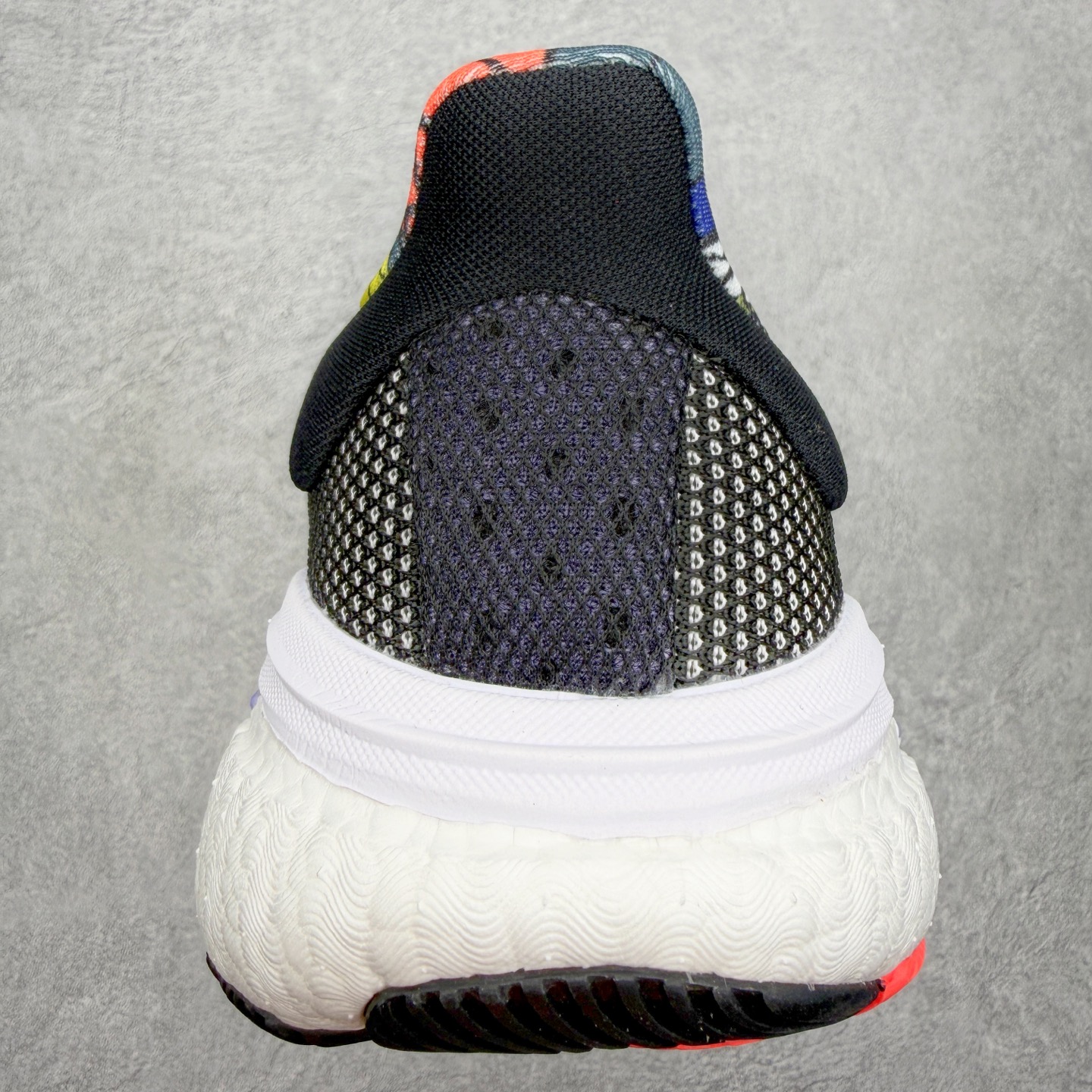 #RS纯原福利‼️ AD SolarGlide Boost 爆米花稳定缓震训练跑鞋 产品概述 SolarGlide系列是 #RS纯原福利‼️ AD SolarGlide Boost 爆米花稳定缓震训练跑鞋 产品概述 SolarGlide系列是