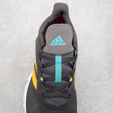 #RS纯原福利‼️ AD SolarGlide Boost 爆米花稳定缓震训练跑鞋 产品概述 SolarGlide系列是 #RS纯原福利‼️ AD SolarGlide Boost 爆米花稳定缓震训练跑鞋 产品概述 SolarGlide系列是