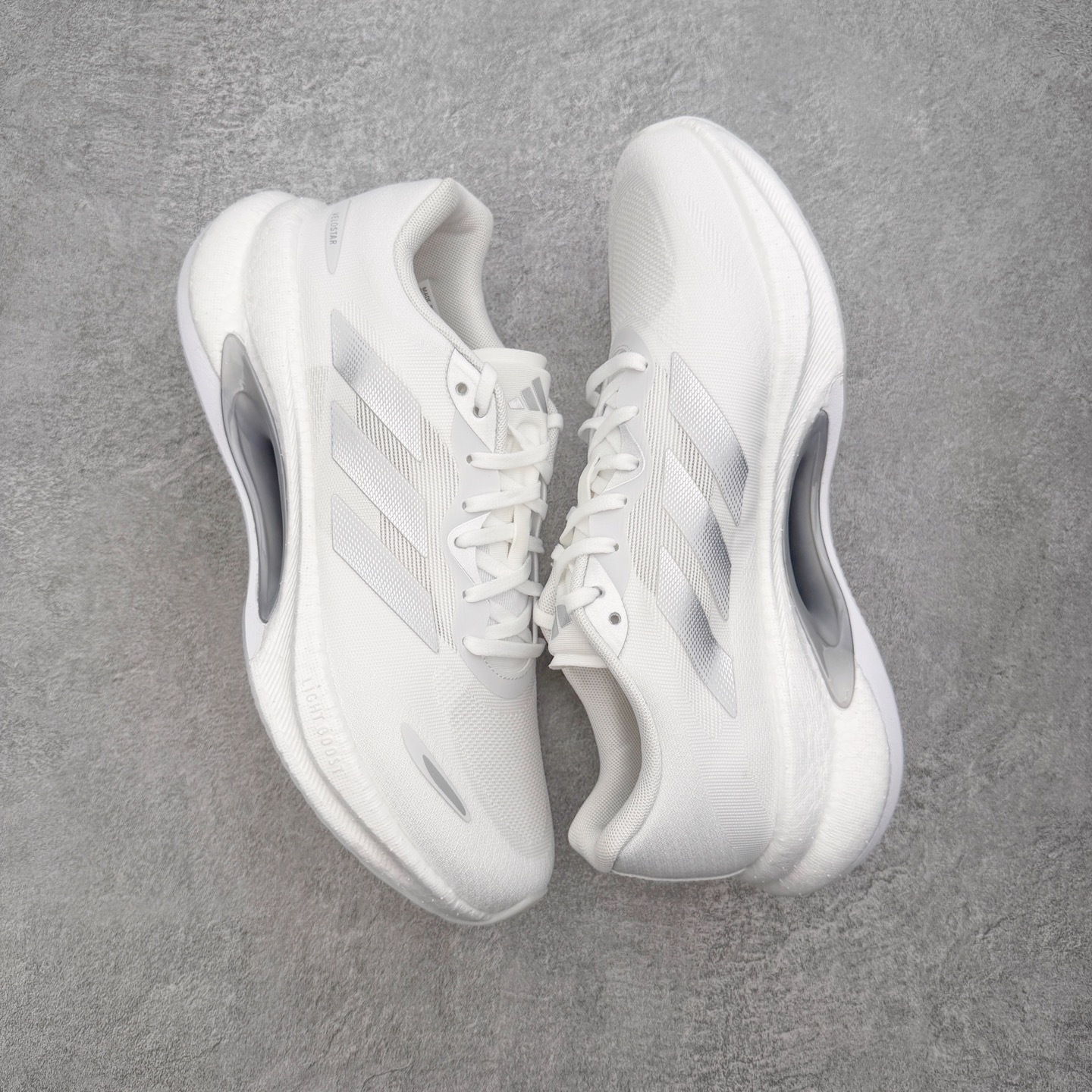 #RS纯原 AD VELOSTAR Light Boost 中性透气日常训练慢跑鞋|白色 KJ3886 产品概述 定位日 #RS纯原 AD VELOSTAR Light Boost 中性透气日常训练慢跑鞋|白色 KJ3886 产品概述 定位日
