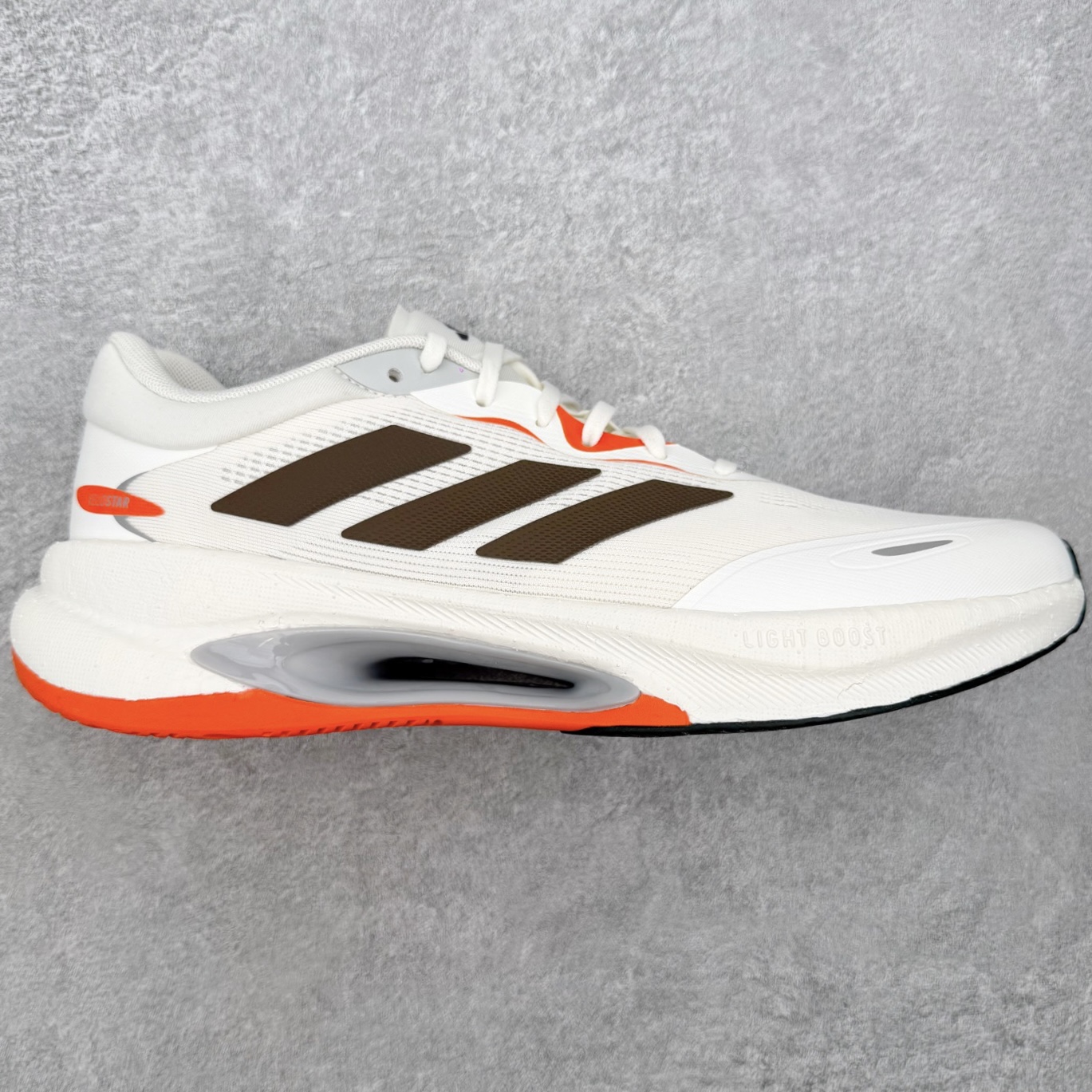 ＃RS纯原 AD VELOSTAR Light Boost 中性透气日常训练慢跑鞋 产品概述 定位日常有氧训练+通勤两用