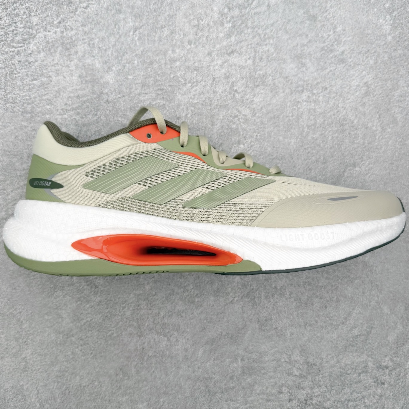 ＃RS纯原 AD VELOSTAR Light Boost 中性透气日常训练慢跑鞋｜浅绿橙 KI6047 产品概述 定位