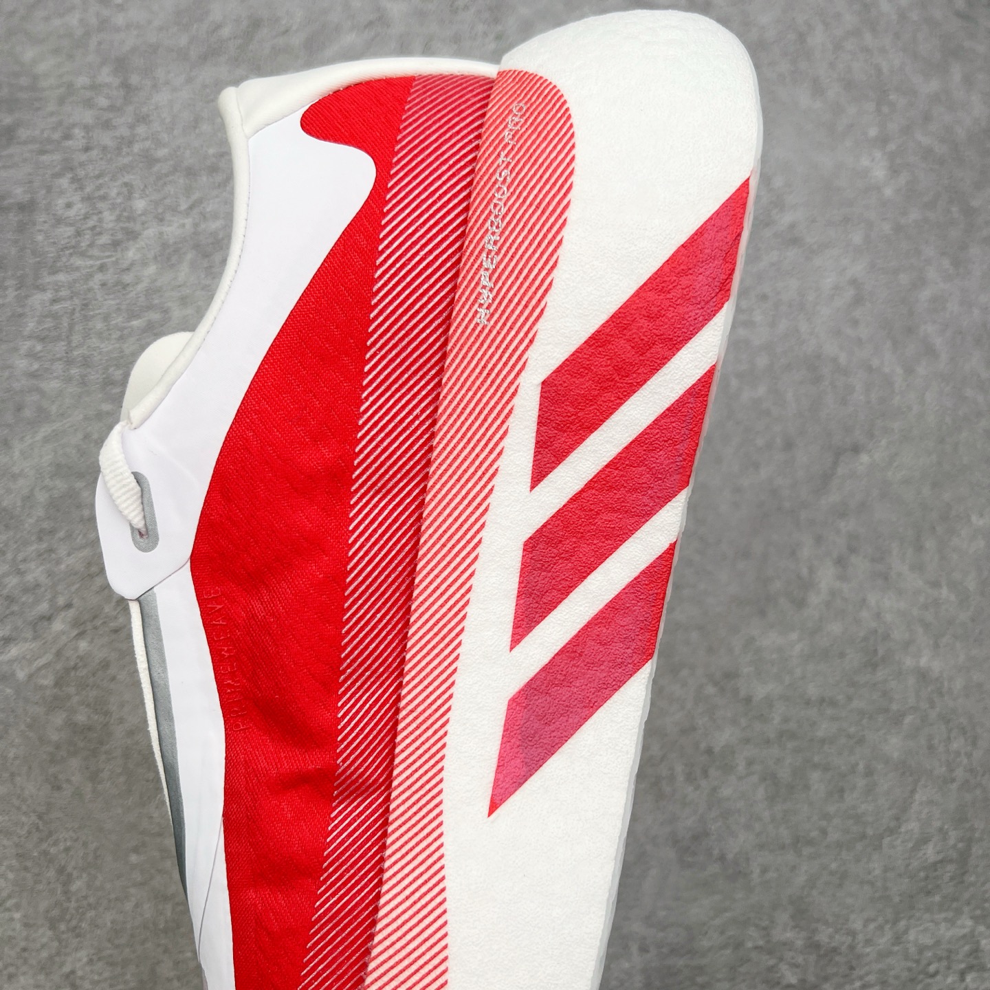 #RS纯原 AD Hyperboost Edge 爆米花缓震舒适贴合跑步鞋 KI1913 在 BOOST 之前冠以了 “ #RS纯原 AD Hyperboost Edge 爆米花缓震舒适贴合跑步鞋 KI1913 在 BOOST 之前冠以了 “