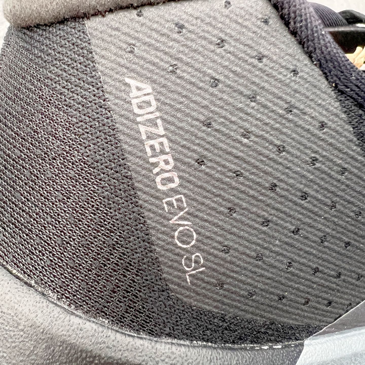#神版 AD Adizero EVO SL M 马拉松竞速专业缓震跑鞋 JR4888 高端外贸零售裸鞋圈特供批次 VT越 #神版 AD Adizero EVO SL M 马拉松竞速专业缓震跑鞋 JR4888 高端外贸零售裸鞋圈特供批次 VT越