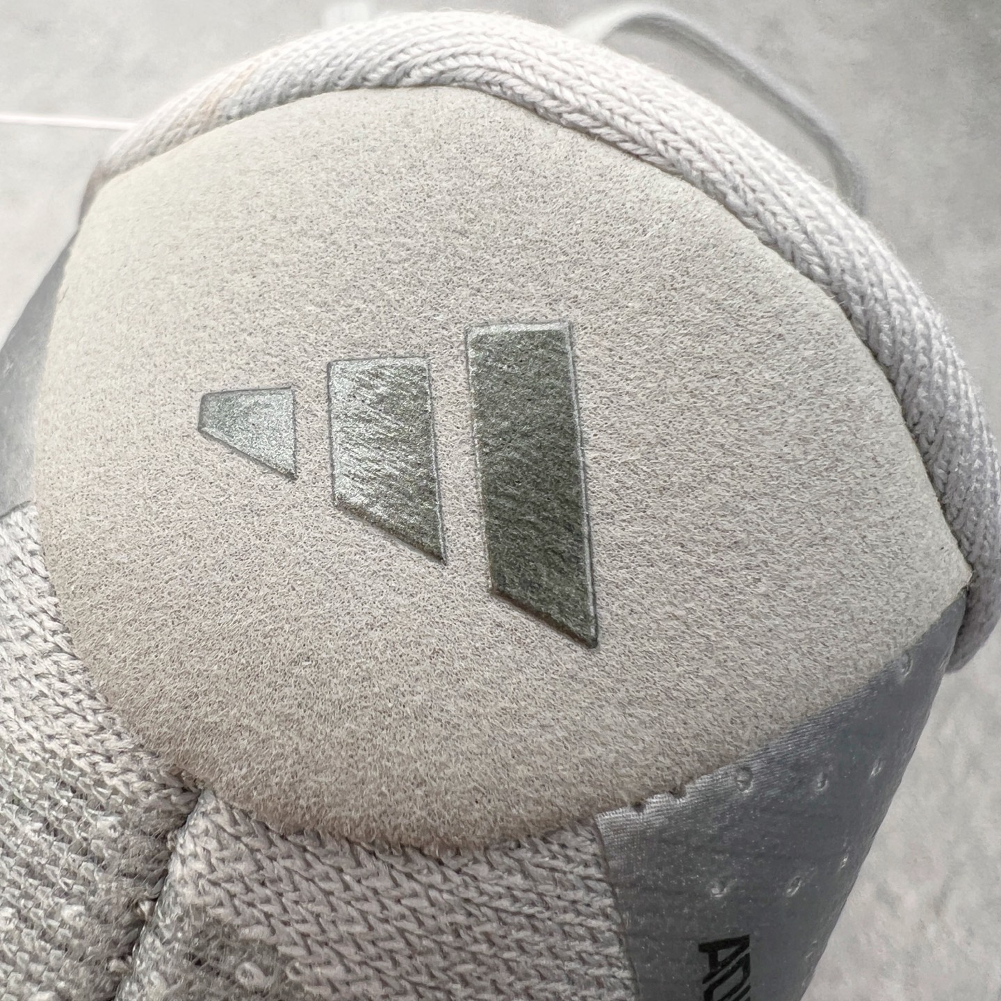 #神版 AD Adizero EVO SL M 马拉松竞速专业缓震跑鞋 KI3381 高端外贸零售裸鞋圈特供批次 VT越 #神版 AD Adizero EVO SL M 马拉松竞速专业缓震跑鞋 KI3381 高端外贸零售裸鞋圈特供批次 VT越