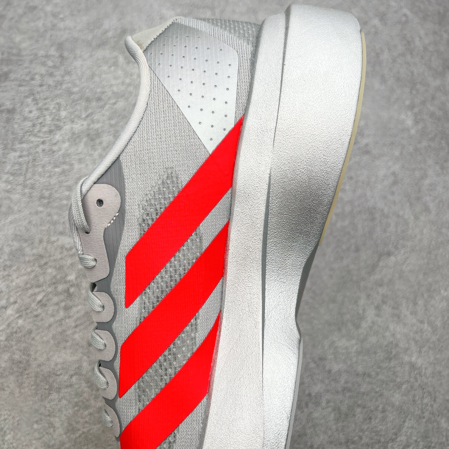 #神版 AD Adizero EVO SL M 马拉松竞速专业缓震跑鞋 KI3381 高端外贸零售裸鞋圈特供批次 VT越 #神版 AD Adizero EVO SL M 马拉松竞速专业缓震跑鞋 KI3381 高端外贸零售裸鞋圈特供批次 VT越