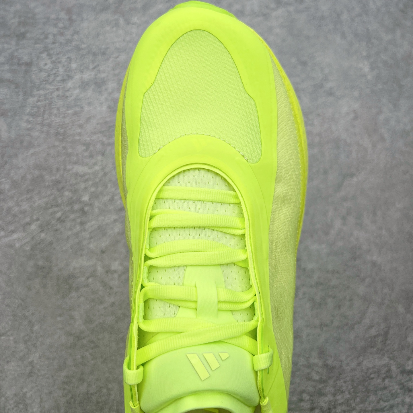 #RS纯原 AD Hyperboost Edge 爆米花缓震舒适贴合跑步鞋 KI4412 在 BOOST 之前冠以了 “ #RS纯原 AD Hyperboost Edge 爆米花缓震舒适贴合跑步鞋 KI4412 在 BOOST 之前冠以了 “
