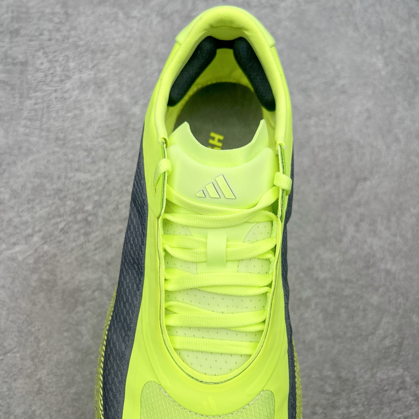 #RS纯原 AD Hyperboost Edge 爆米花缓震舒适贴合跑步鞋 KI4413 在 BOOST 之前冠以了 “ #RS纯原 AD Hyperboost Edge 爆米花缓震舒适贴合跑步鞋 KI4413 在 BOOST 之前冠以了 “