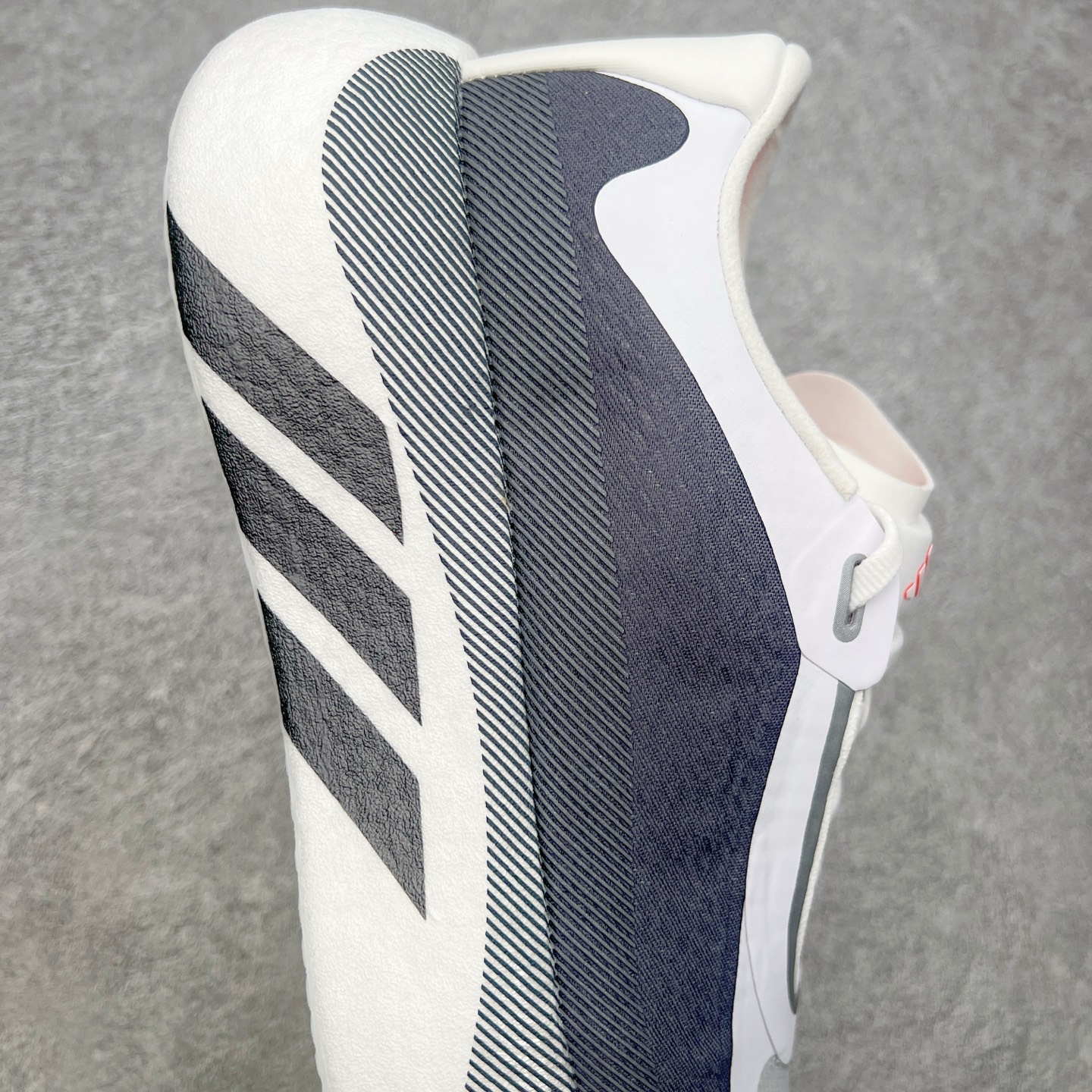 #RS纯原 AD Hyperboost Edge 爆米花缓震舒适贴合跑步鞋 KI4392 在 BOOST 之前冠以了 “ #RS纯原 AD Hyperboost Edge 爆米花缓震舒适贴合跑步鞋 KI4392 在 BOOST 之前冠以了 “