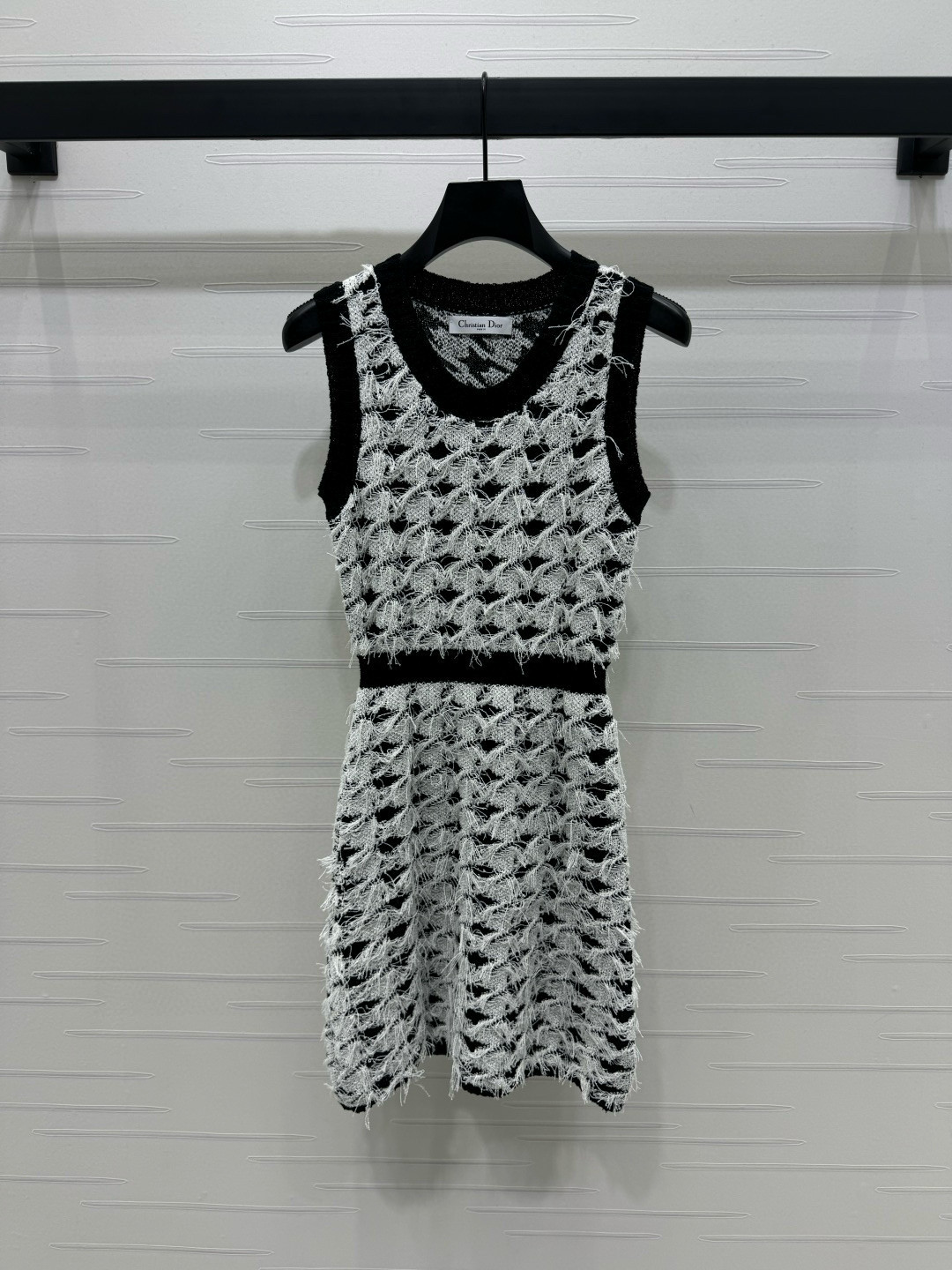 _dwz9sKOluz9WBfE_Elg_o20_xucbUGp_ihttzQw