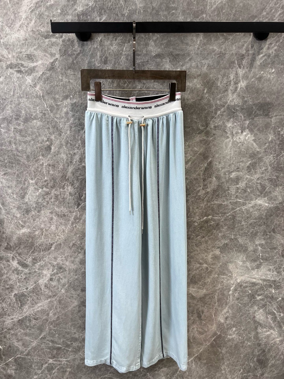 _dwA9sF_GkNY9WYajBHkLeNwwZq5GLdYPrqnxz7A