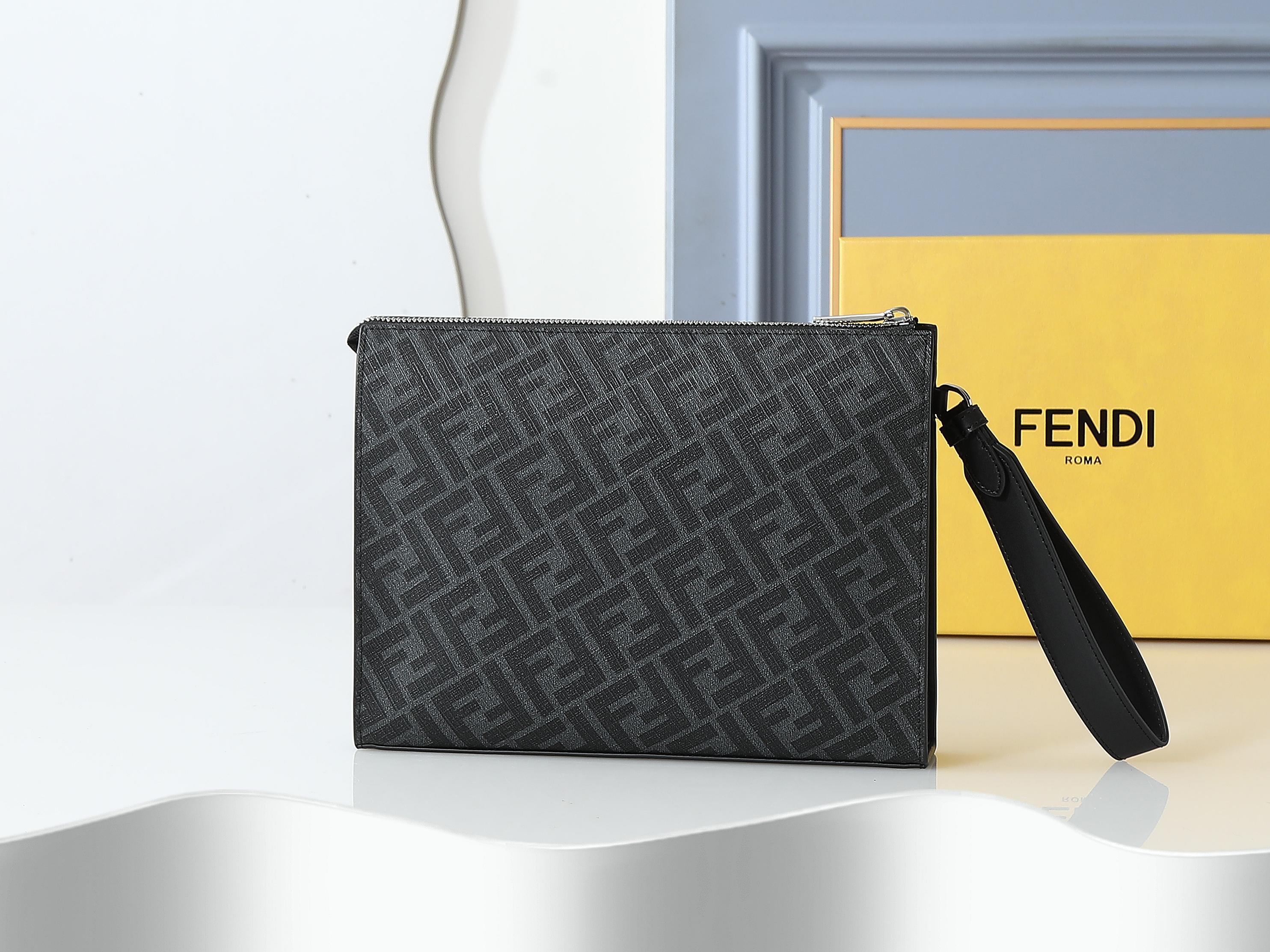 シンプルでスタイリッシュな黒の手拿包 - 可拆式チェーン付き