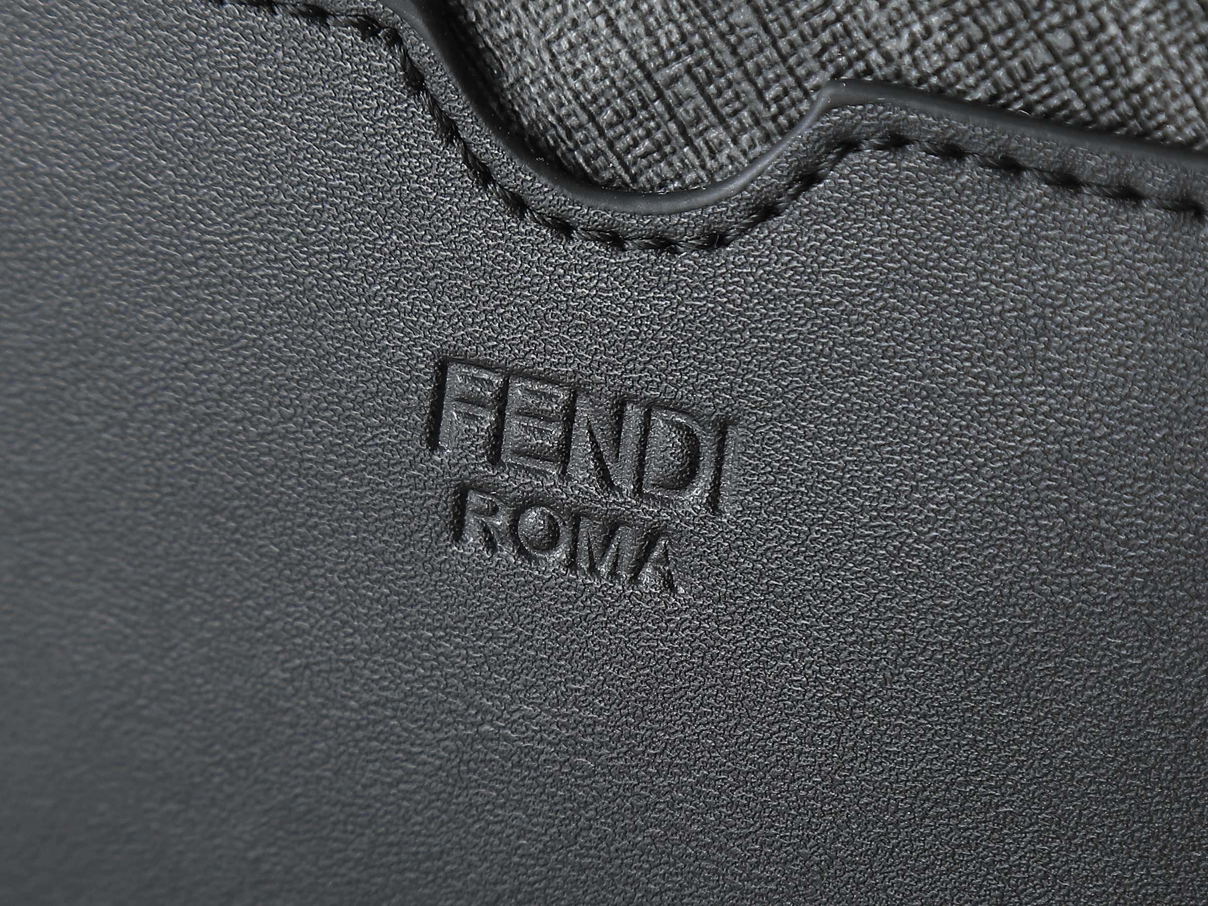 F7M0286 ブラックフラワーシルクプリント コンパクトショルダーバッグ