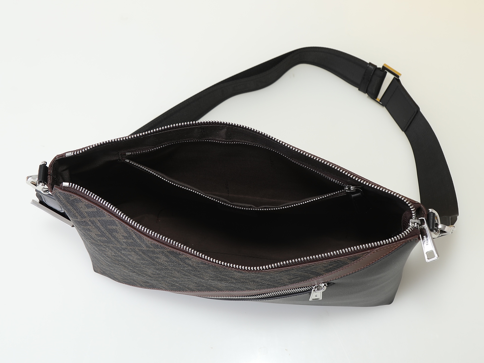 FFデザインの修長信差包 - コーヒー色・調節可能なショルダーストラップ