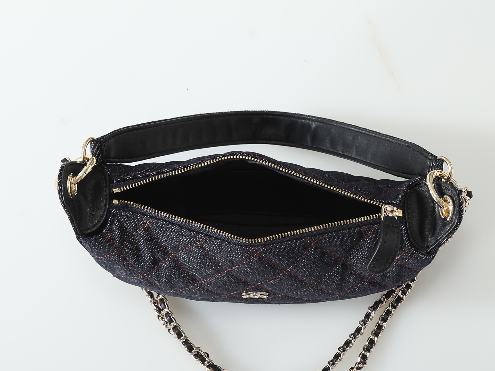 款号5094牛仔布色CHANEL26P双C Logo皮穿链菱格、单肩手提包、女款！尺寸：22cm-6cm