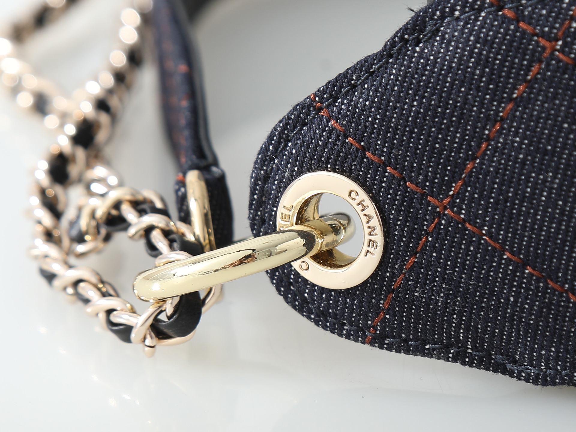 款号5094牛仔布色CHANEL26P双C Logo皮穿链菱格、单肩手提包、女款！尺寸：22cm-6cm