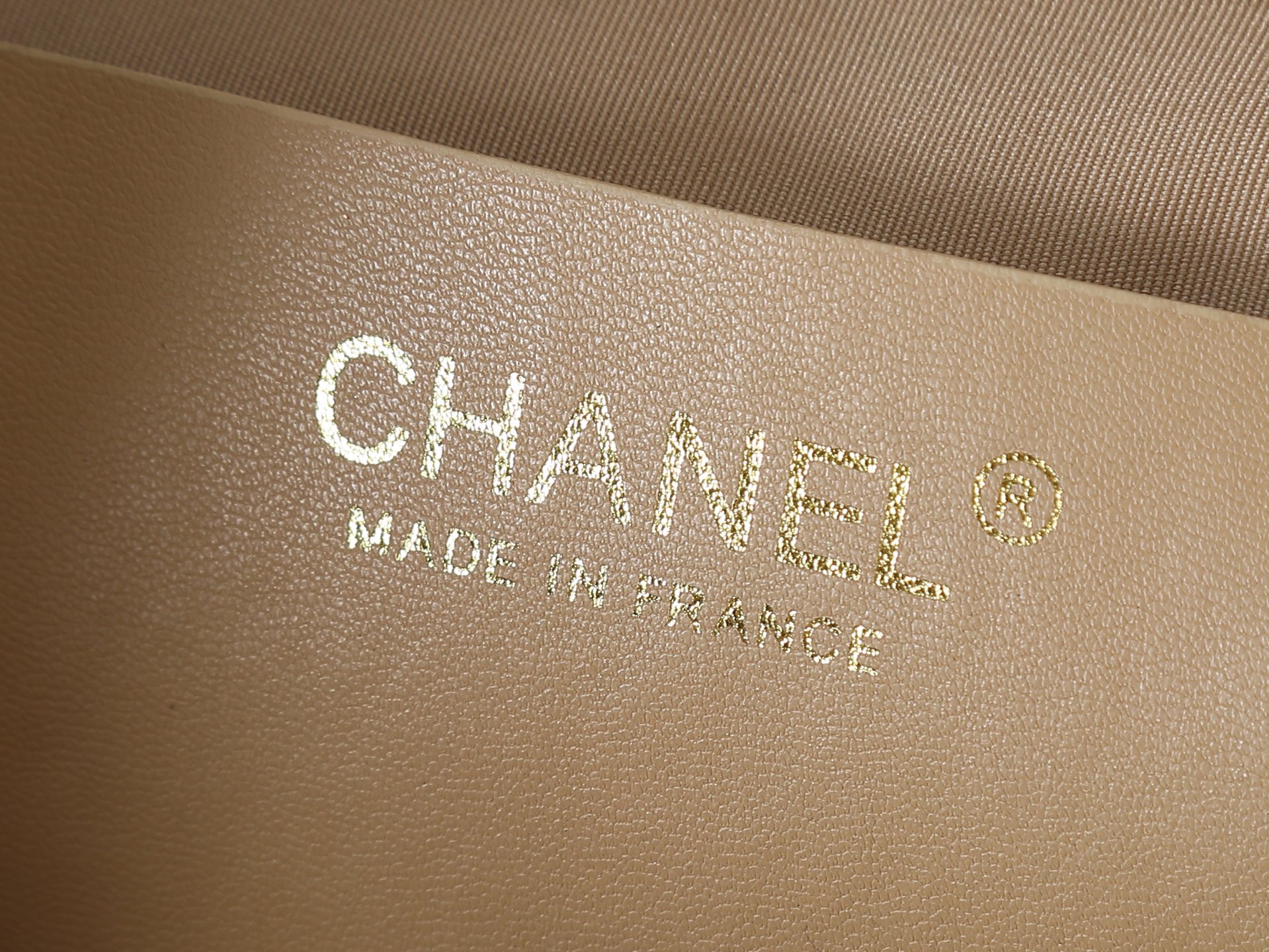 款号6095大号米色 CHANEL香奈儿26P双C logo皮穿链 编制椰纤维拼金色金属、单肩包 女款。