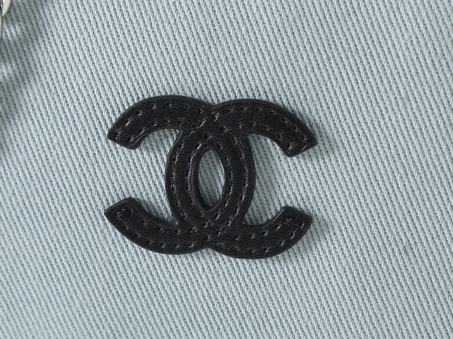 款号5226蓝色小号 CHANEL 香奈儿 26M coco- Beach 沙滩系列 经典双C logo