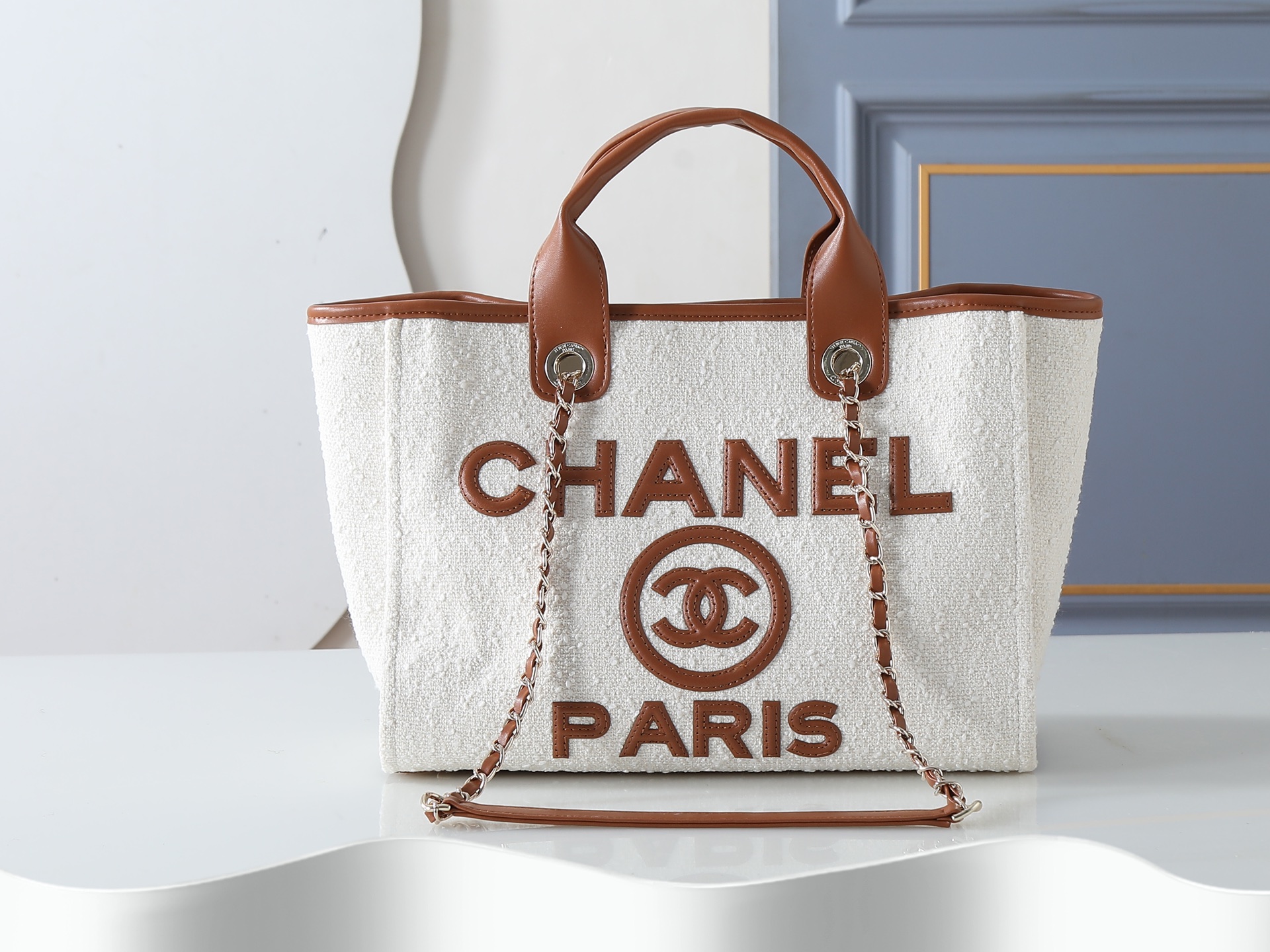 款号3257棕色 CHANEL 香奈儿26S 双C logo 皮穿链肩带、帆布拼小牛皮 托特包手提包 肩