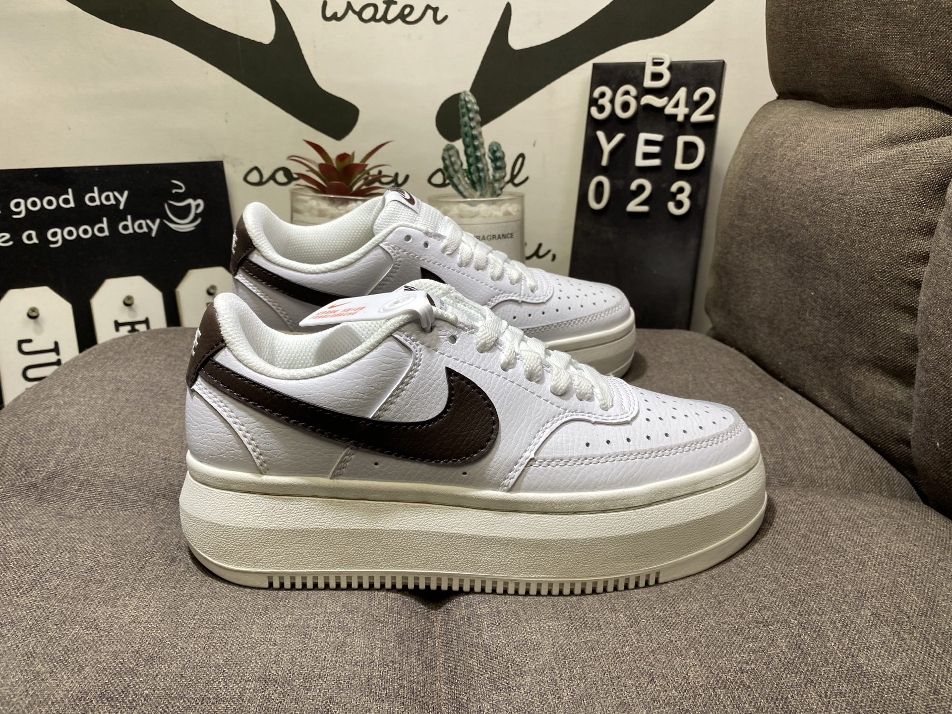 🈴120💰真标半码
Nike耐克COURT VISION ALTA运动鞋春季厚底鞋YED023