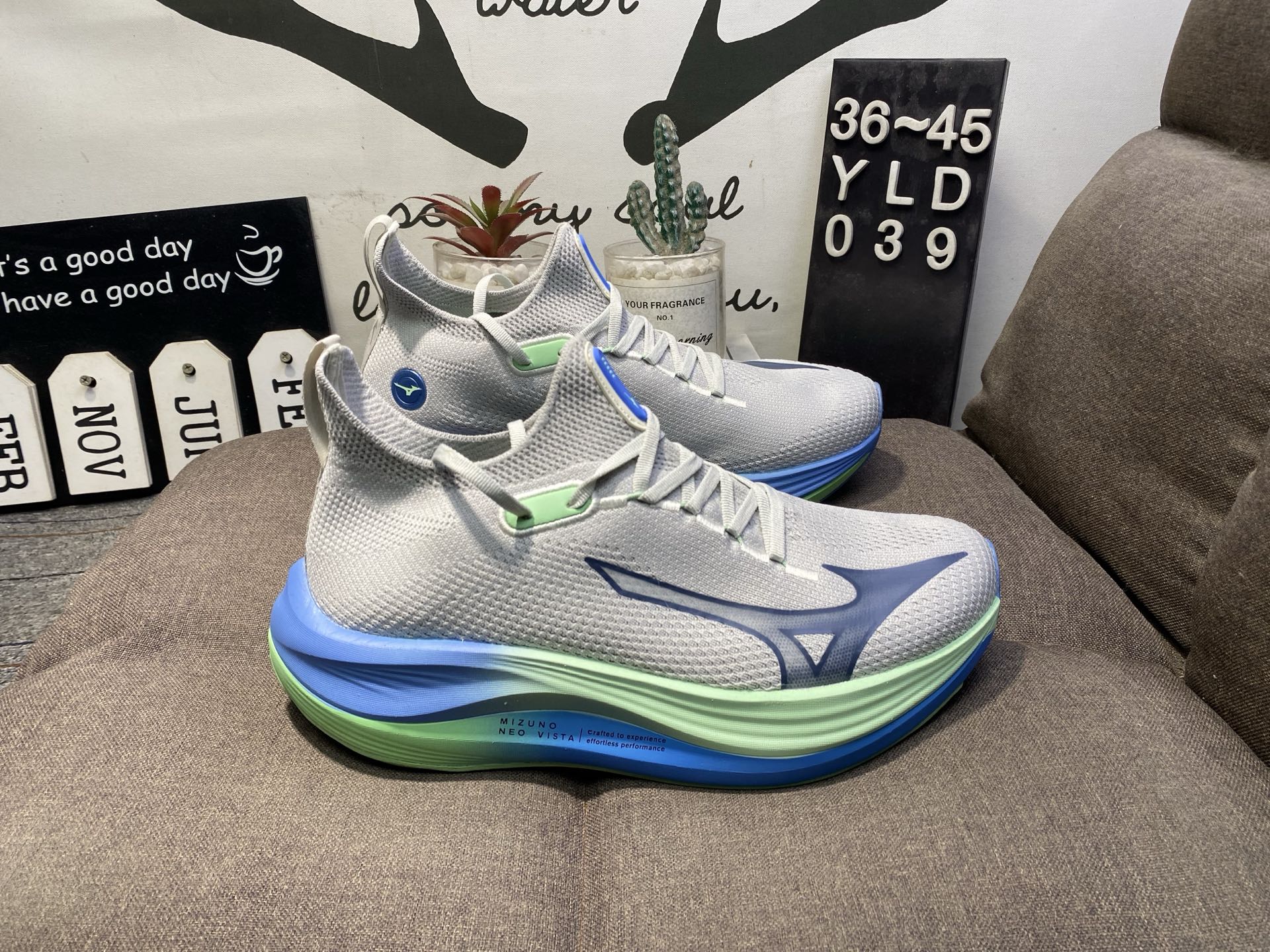 160💰 MIZUNO美津浓新款轻量运动NEO VISTA缓震透气跑鞋YLD039