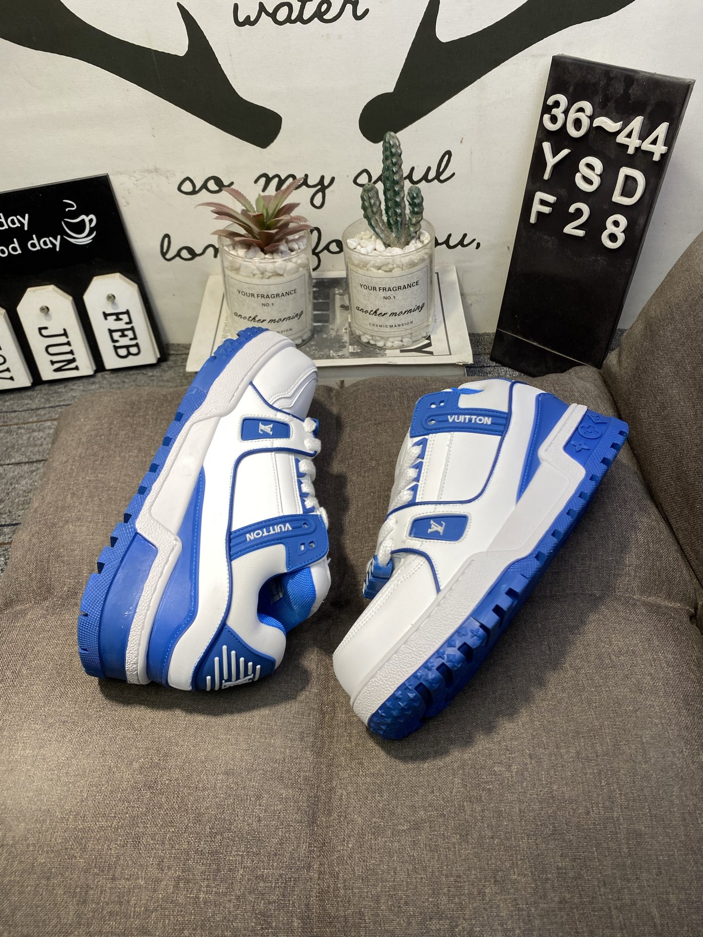 190💰
全新LV路易威登 LV ARCH LIGHT SNEAKER 休闲运动文化百搭篮球板鞋YSDF28