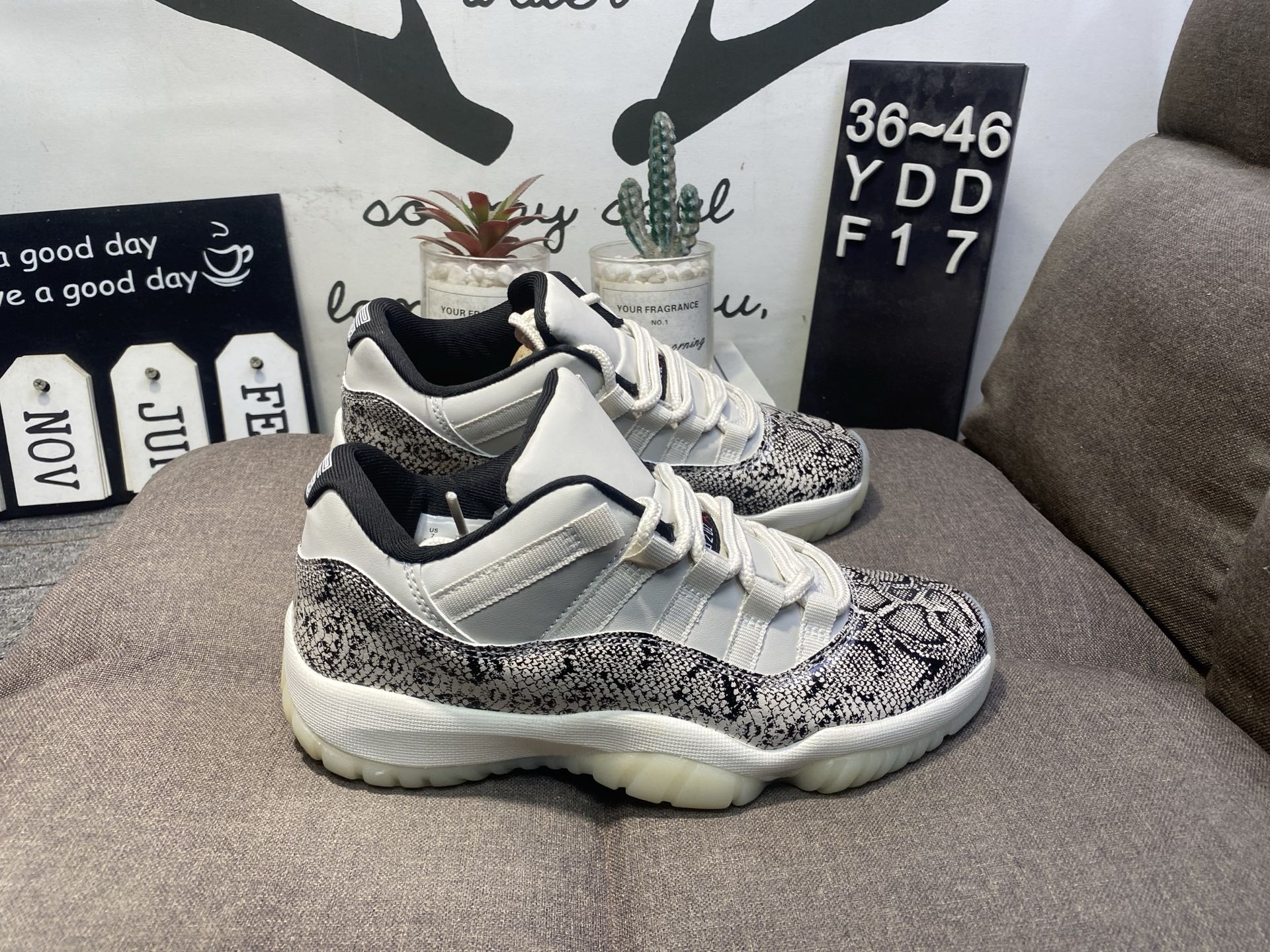 Air Jordan 11 Retro AJ11 乔丹11代 低帮运动篮球鞋 YDDF17