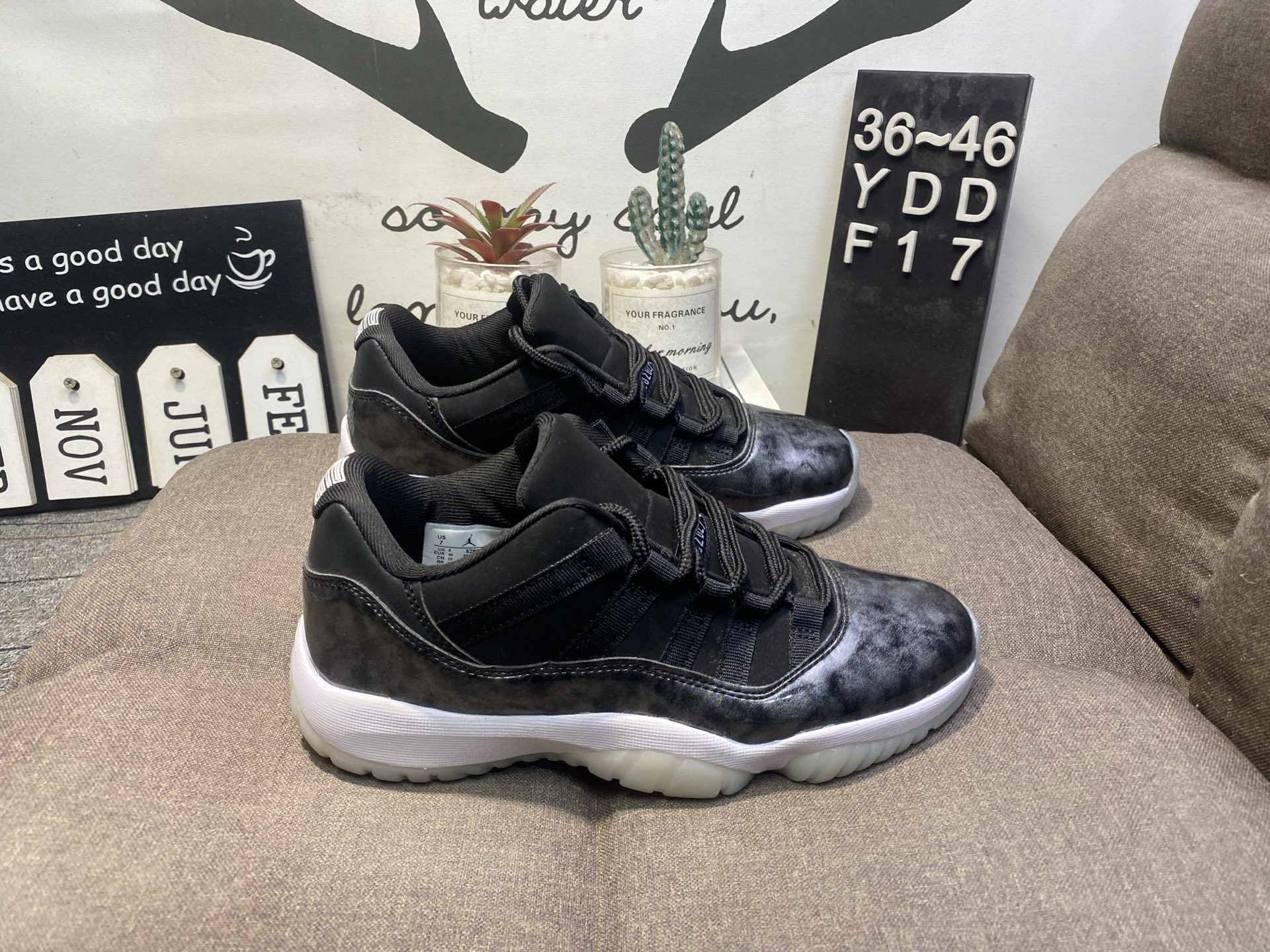 Air Jordan 11 Retro AJ11 乔丹11代 低帮运动篮球鞋 YDDF17