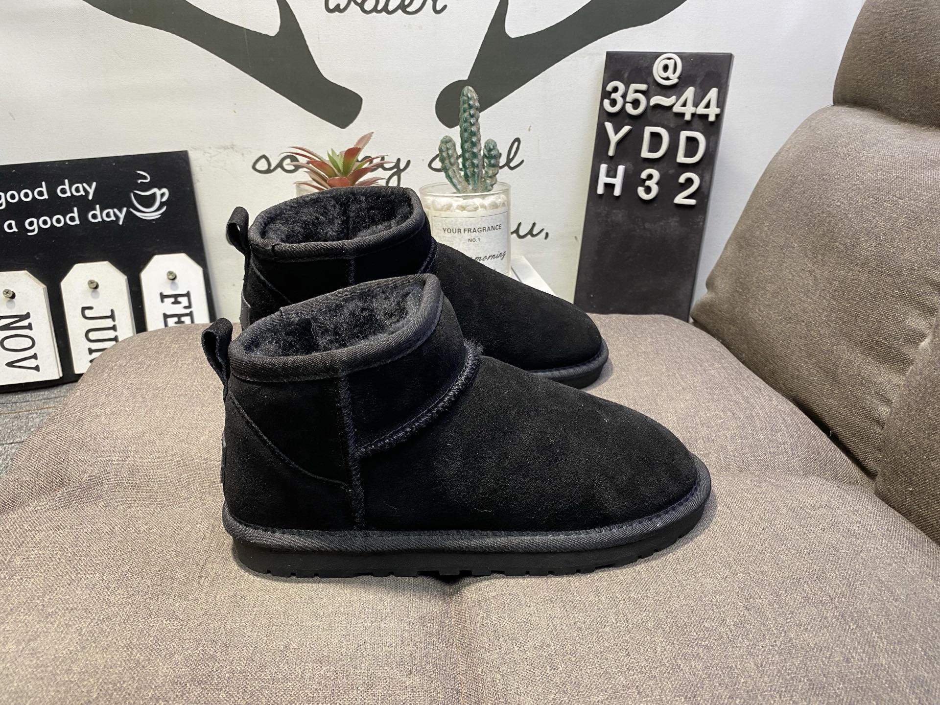 100💰
UGG雪地靴女冬2025新款厚底塔茨勒短靴毛拖鞋YDDH32