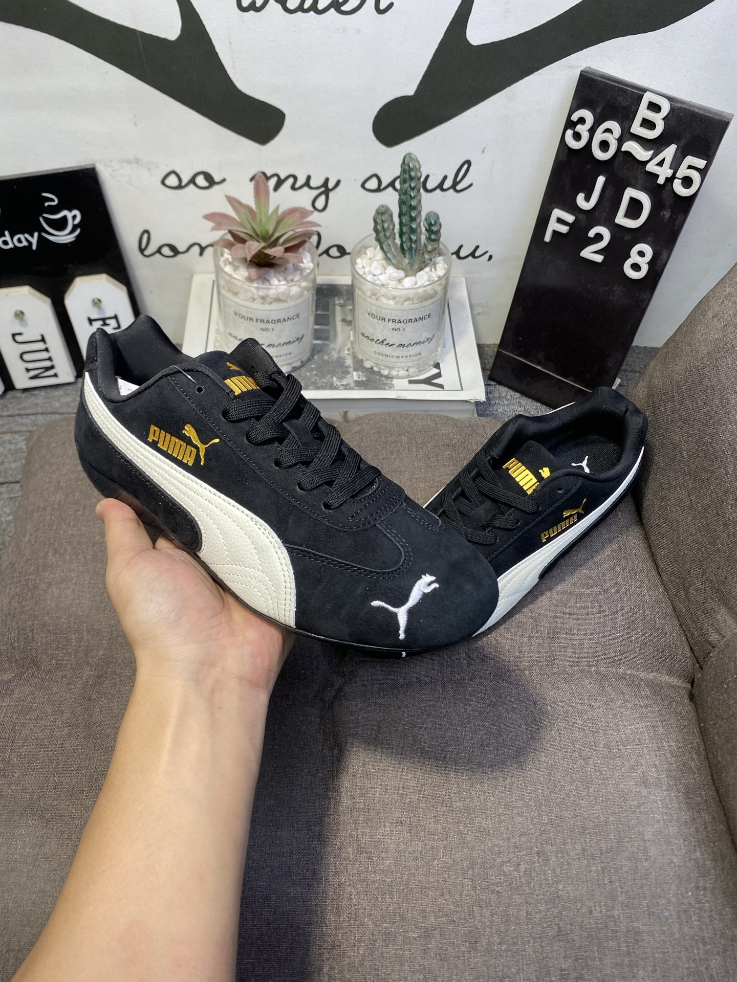 🈴90💰真标半码
PUMA彪马 Bella V2 Leather时尚舒适休闲同款德训薄底鞋JDF28