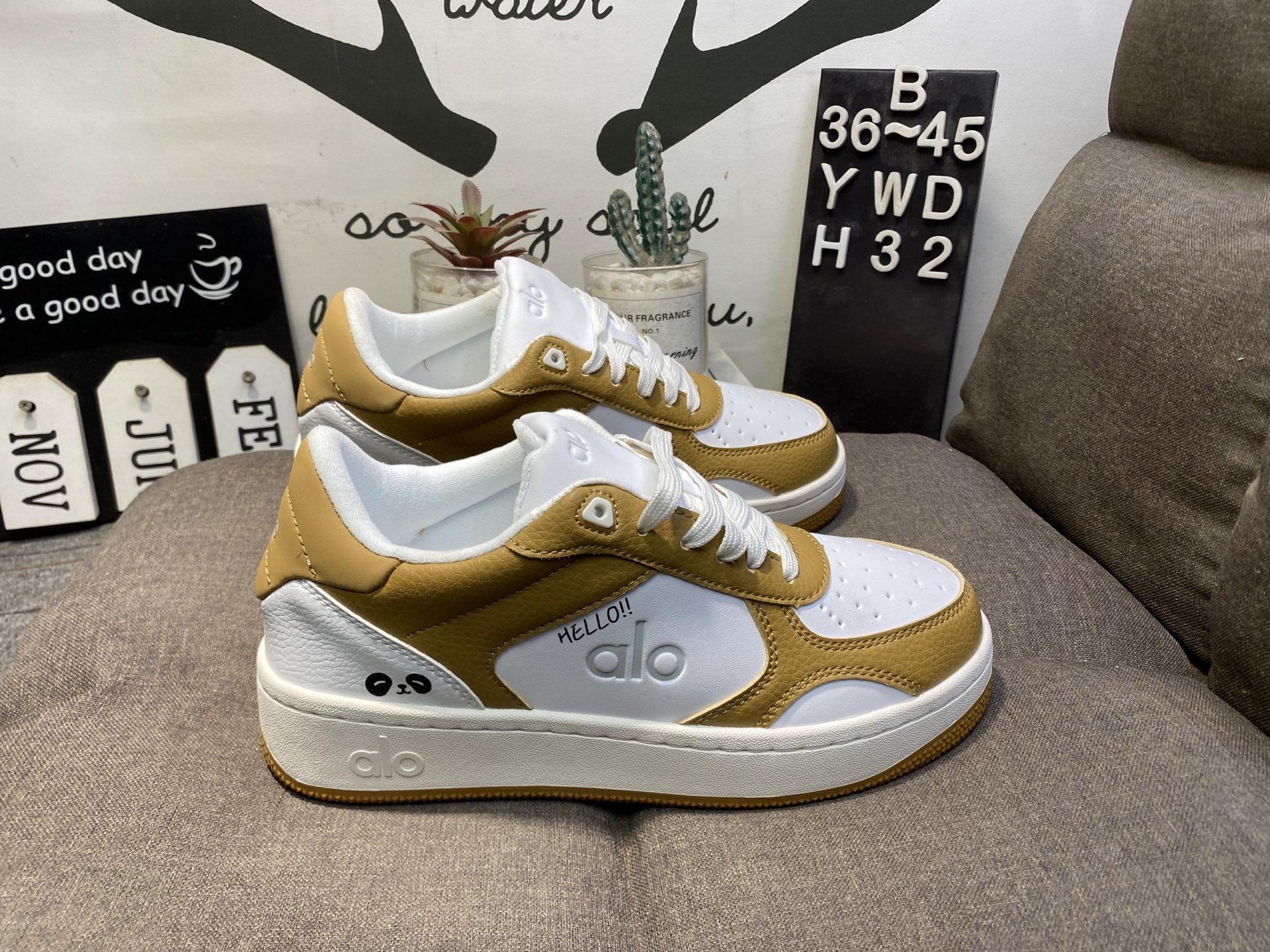 150💰真标半码
alo yoga Recover Mode 低帮休闲板鞋YWDH32