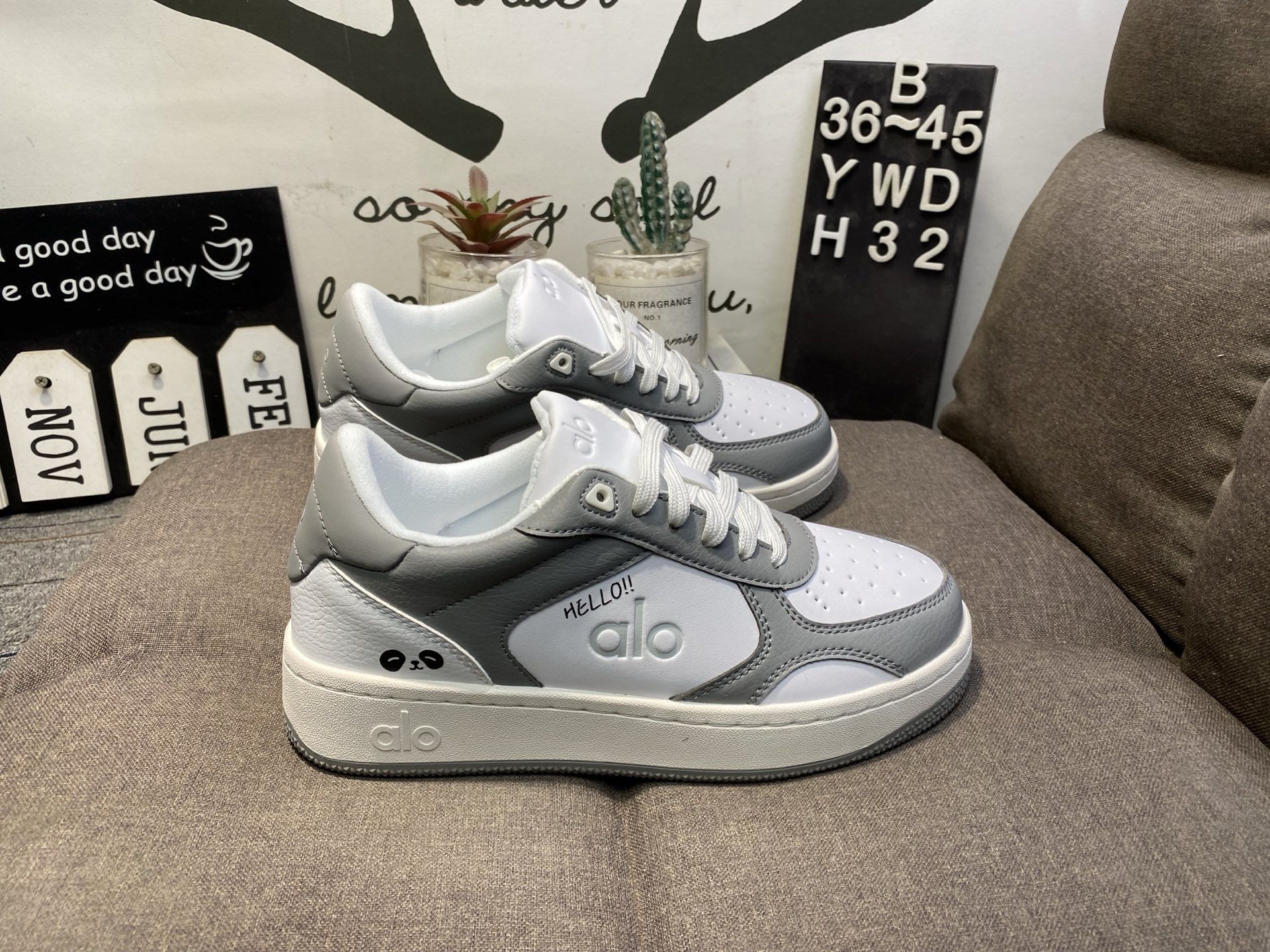 🈴150💰真标半码
alo yoga Recover Mode 低帮休闲板鞋YWDH32